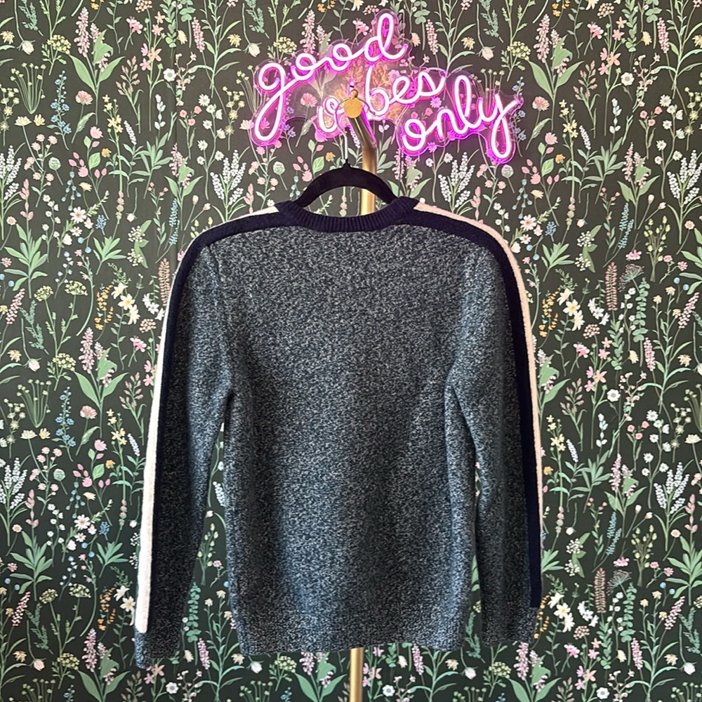 Thick comfy sweater - Picture 2 of 9
